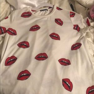 Lips shirt
